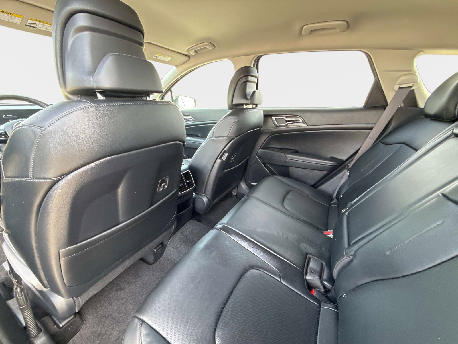 Used 2023 Kia Sportage EX AWD/4WD image 19