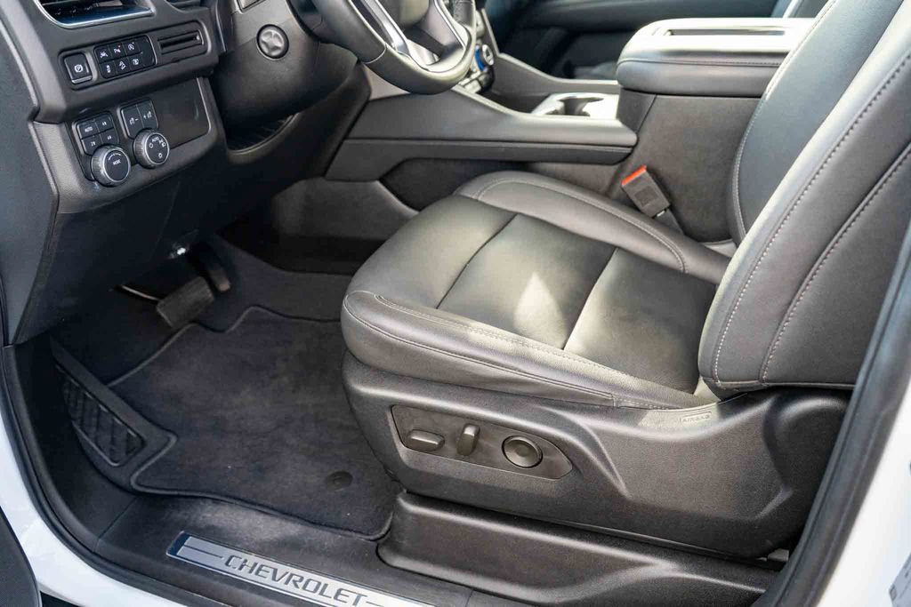 Certified 2023 Chevrolet Tahoe Z71 w/ Luxury Package AWD/4WD image 11