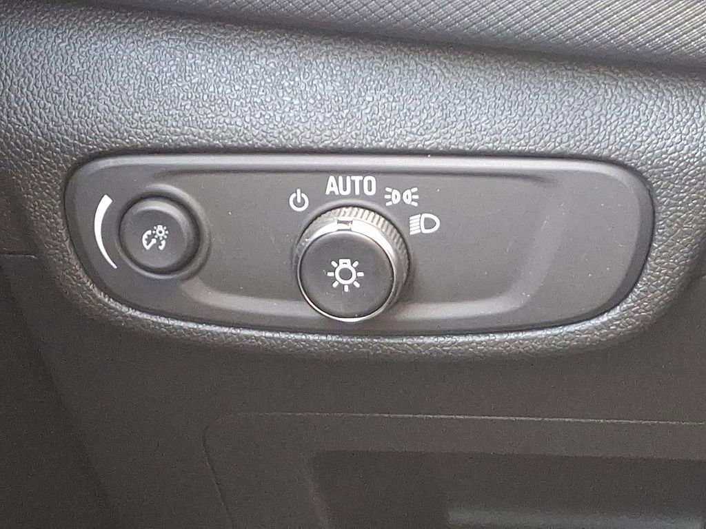 Used 2025 Chevrolet TrailBlazer ACTIV w/ Convenience Package image 24