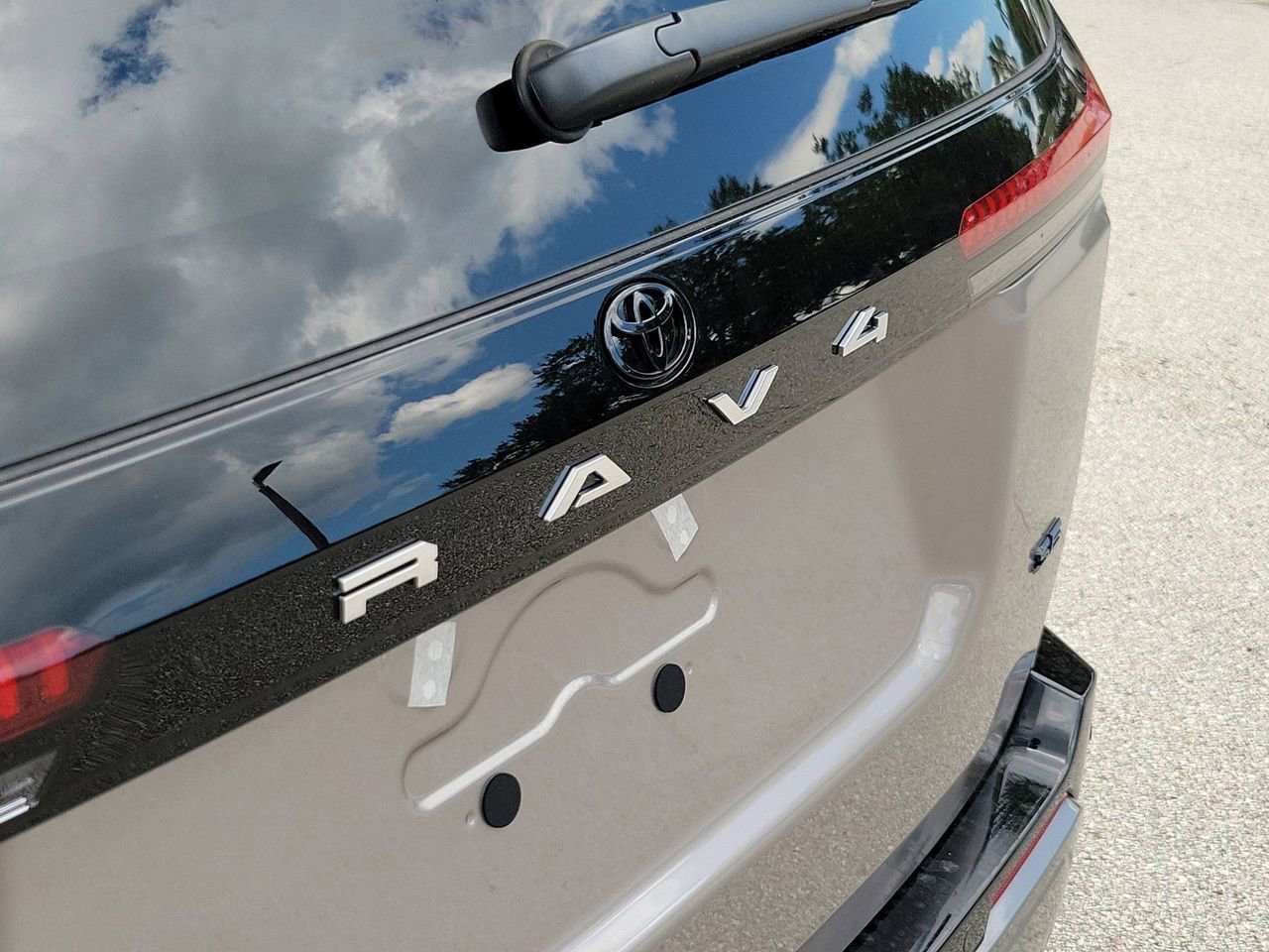 New 2026 Toyota RAV4 SE AWD/4WD image 6
