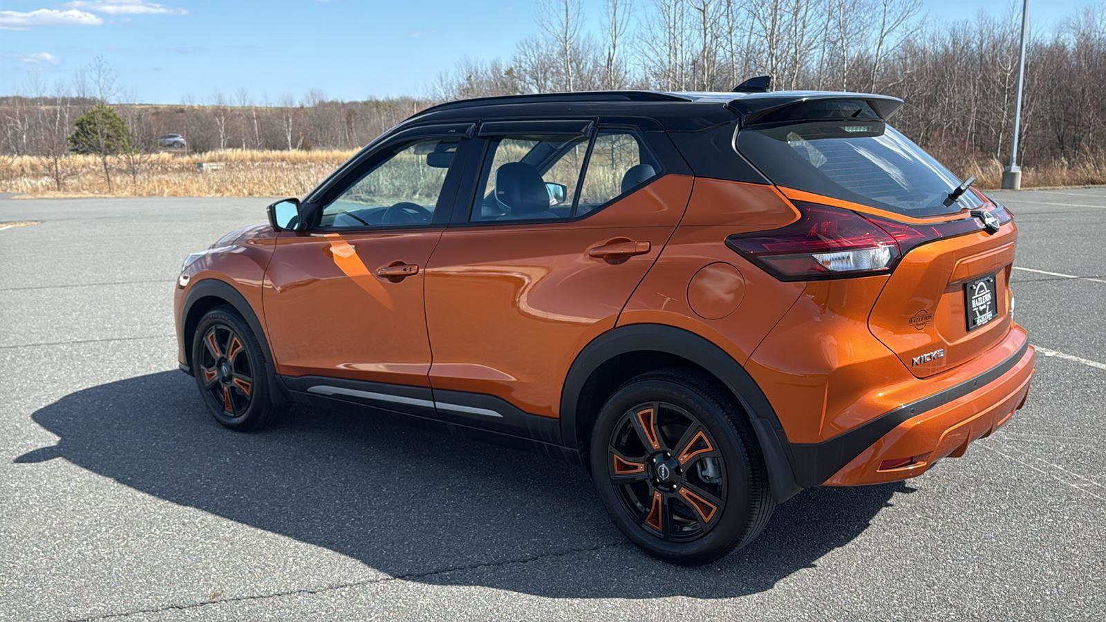 Used 2023 Nissan Kicks SR w/ SR Premium Package image 10