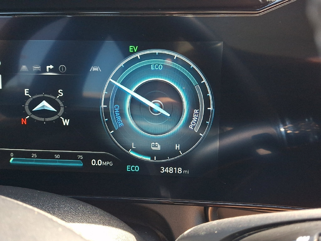 Certified 2025 Hyundai Elantra SEL FWD image 18