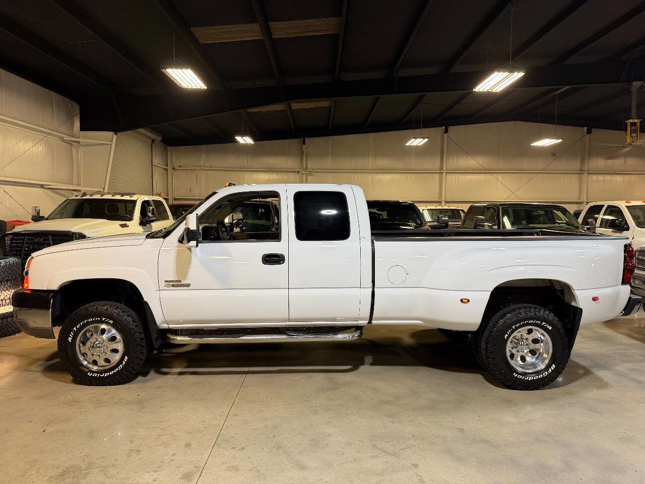 Used 2003 Chevrolet Silverado 3500 LS RWD image 12