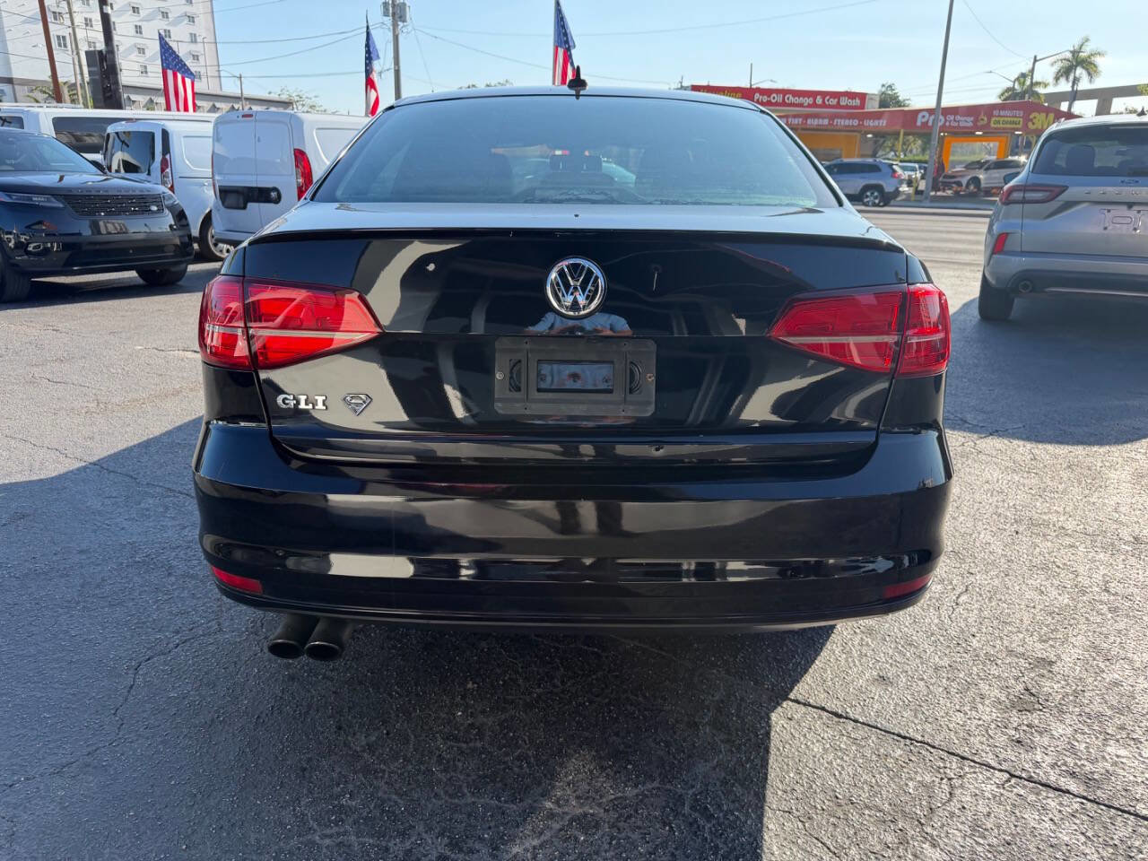 Used 2015 Volkswagen Jetta GLI SE FWD image 4
