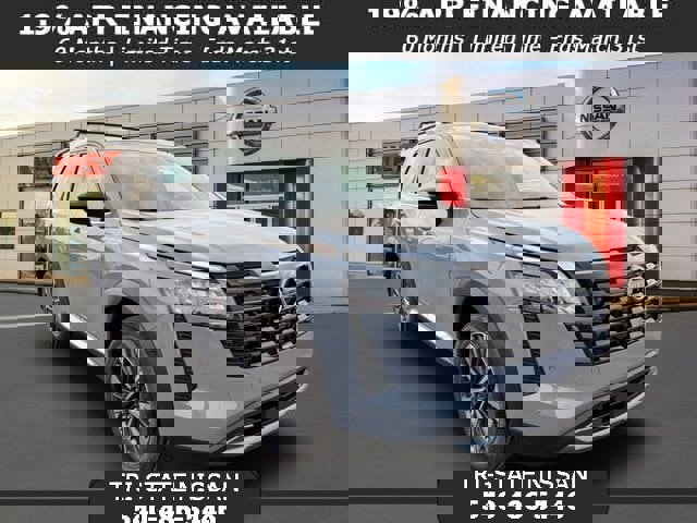 New 2026 Nissan Pathfinder Platinum w/ Cargo Package