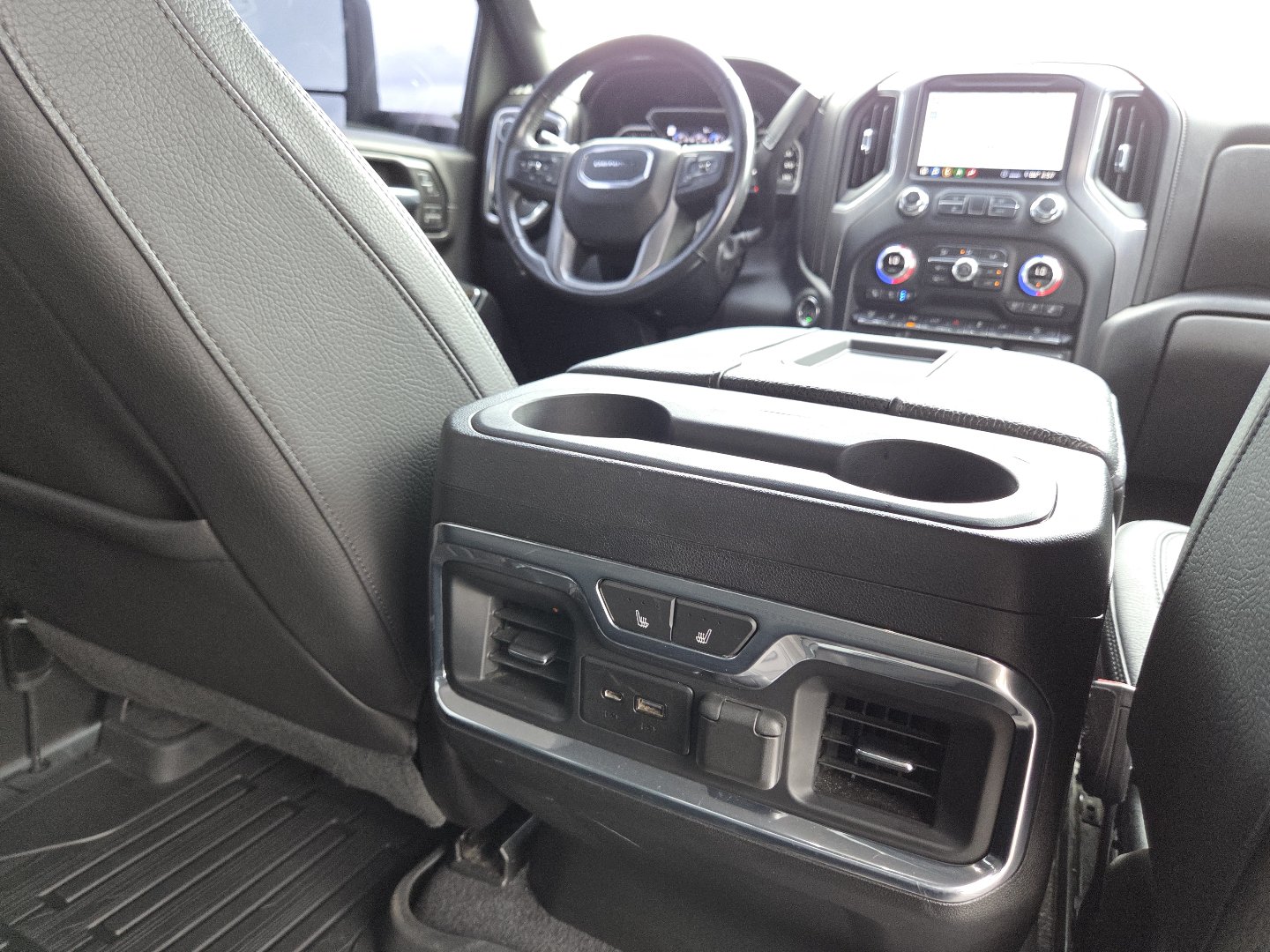 Used 2020 GMC Sierra 2500 Denali w/ Denali Ultimate Package AWD/4WD image 28