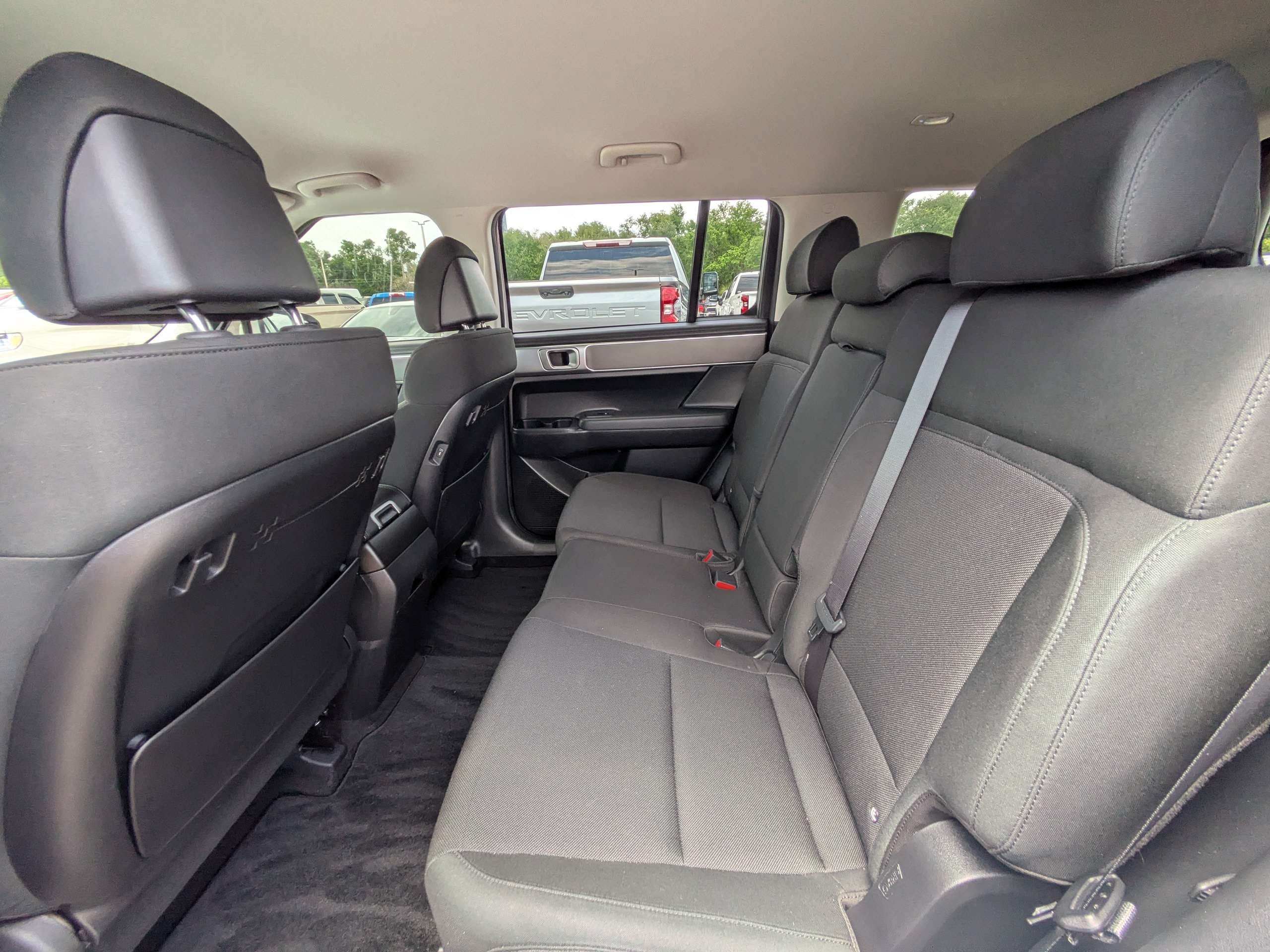 Used 2024 Hyundai Santa Fe SE FWD image 12