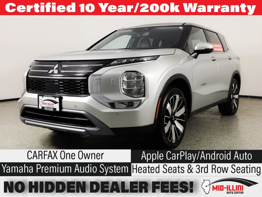 Used 2025 Mitsubishi Outlander SE