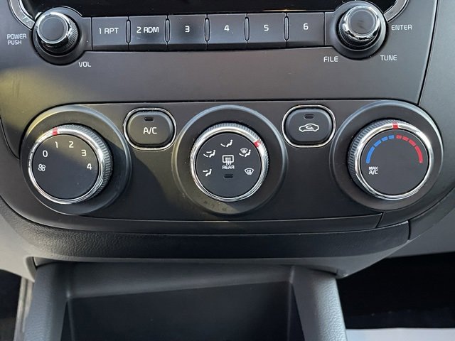 Used 2017 Kia Forte LX image 27