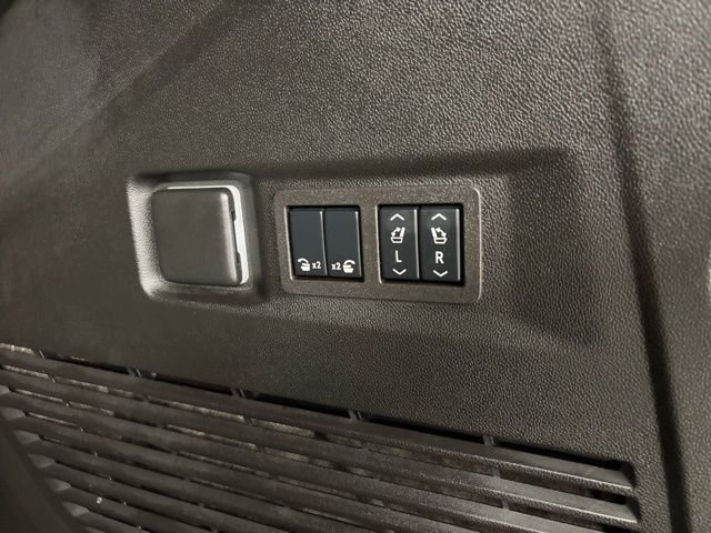 Used 2024 Chevrolet Tahoe Premier image 42