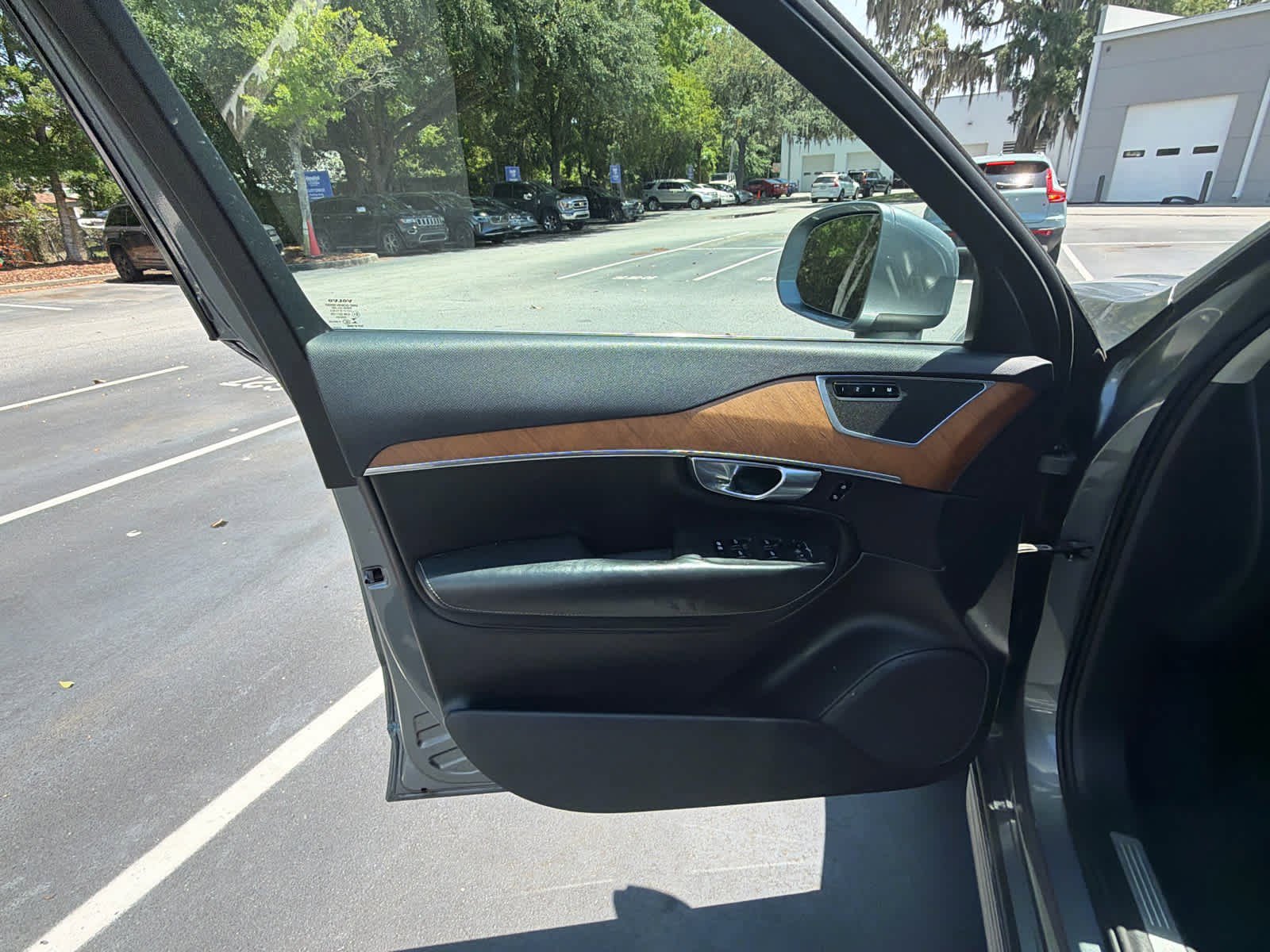 Used 2018 Volvo XC90 T6 Inscription w/ Convenience Package AWD/4WD image 26