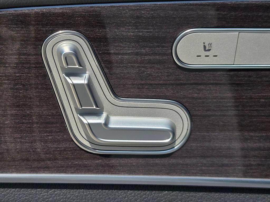 Used 2020 Mercedes-Benz GLS 450 4MATIC image 40