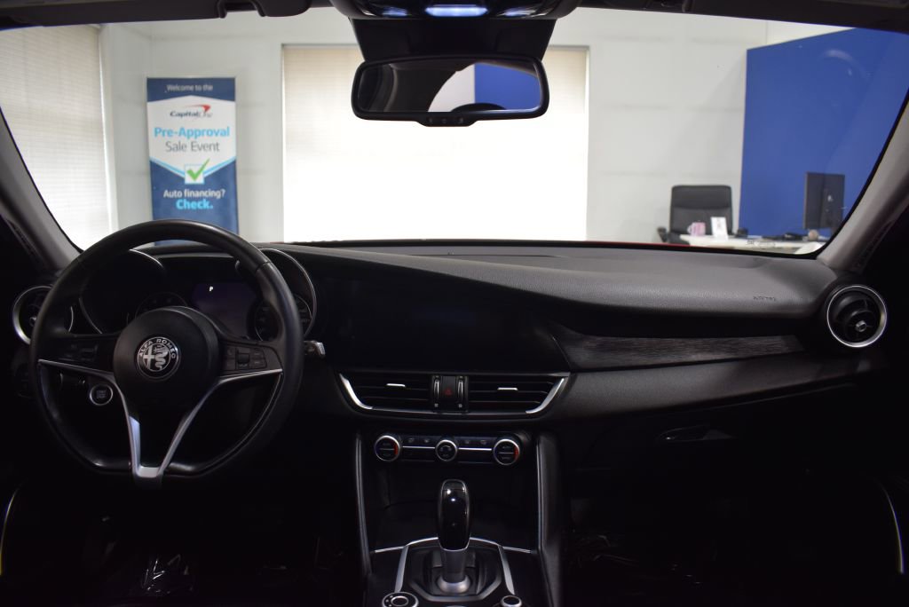 Used 2019 Alfa Romeo Giulia AWD w/ Cold Weather Package image 12