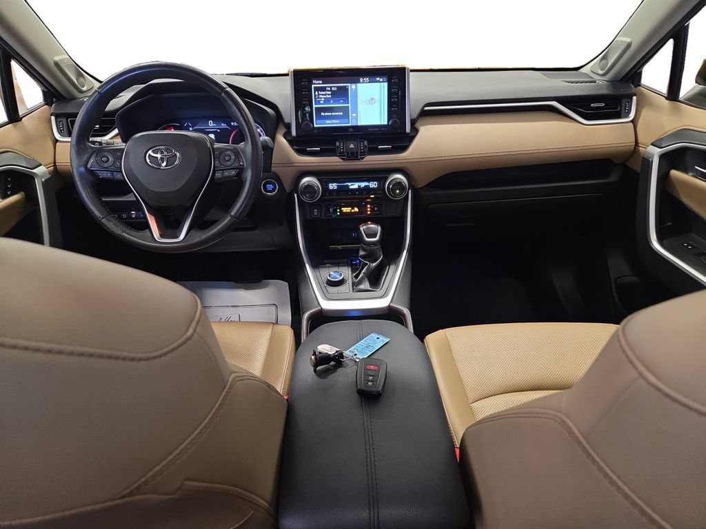 Used 2019 Toyota RAV4 Limited w/ Advanced Technology Package AWD/4WD image 10