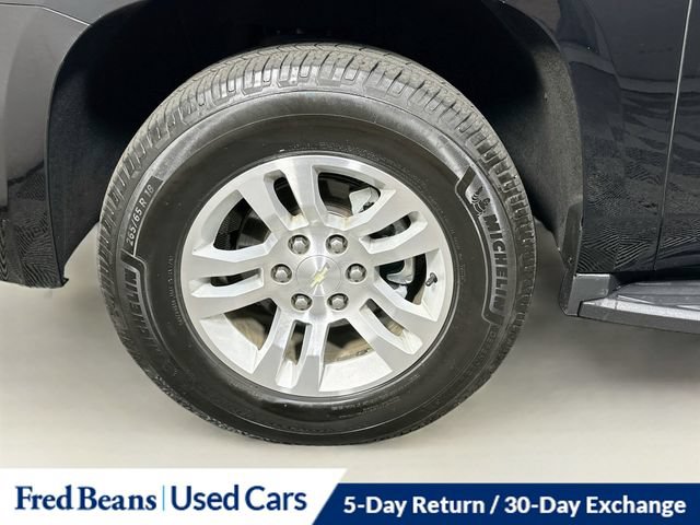 Used 2019 Chevrolet Suburban LT AWD/4WD image 39
