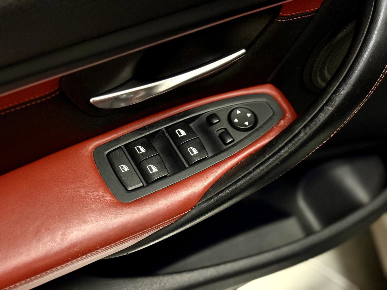 Used 2015 BMW M3 RWD image 13