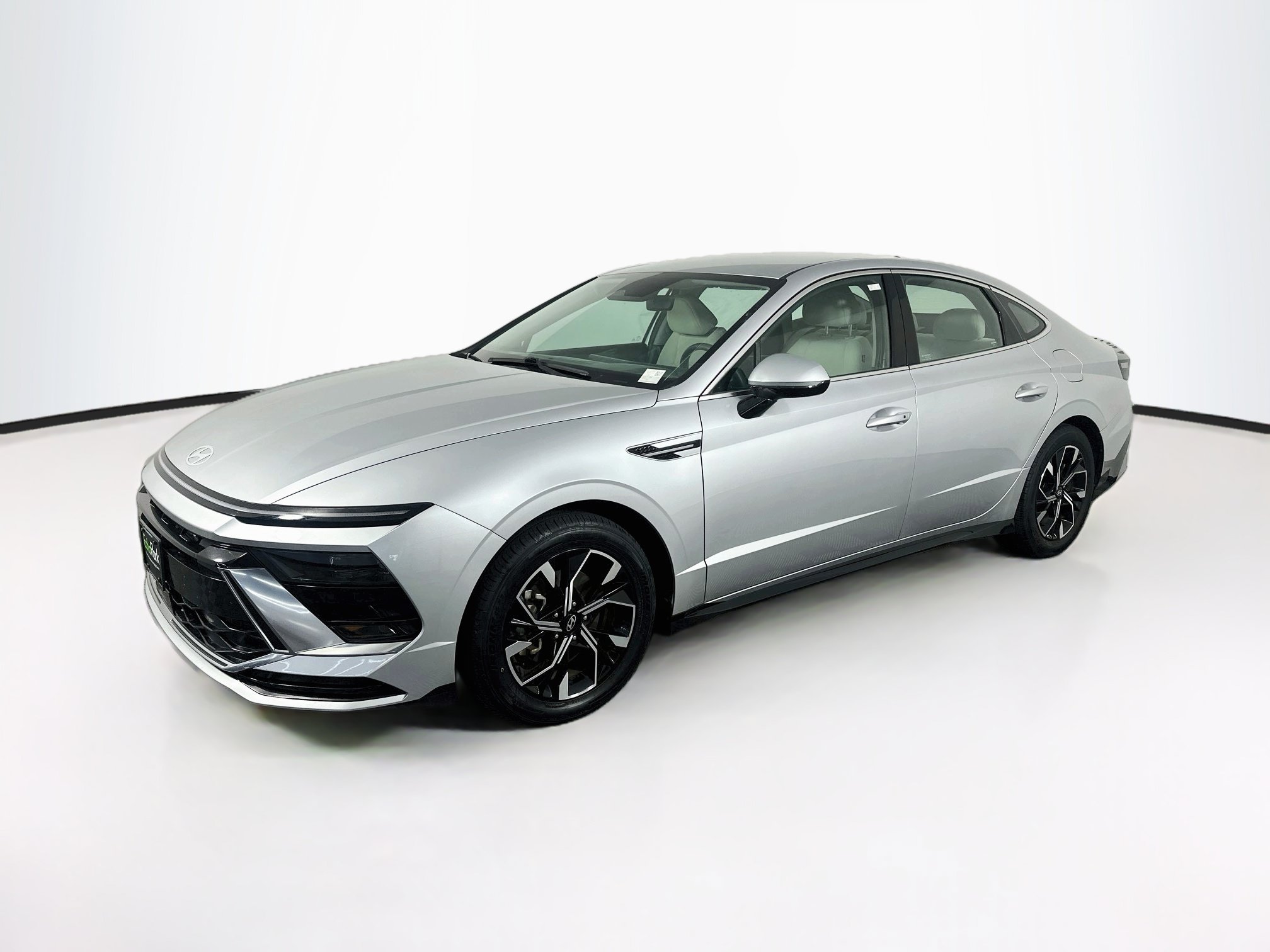 Used 2024 Hyundai Sonata SEL FWD image 3
