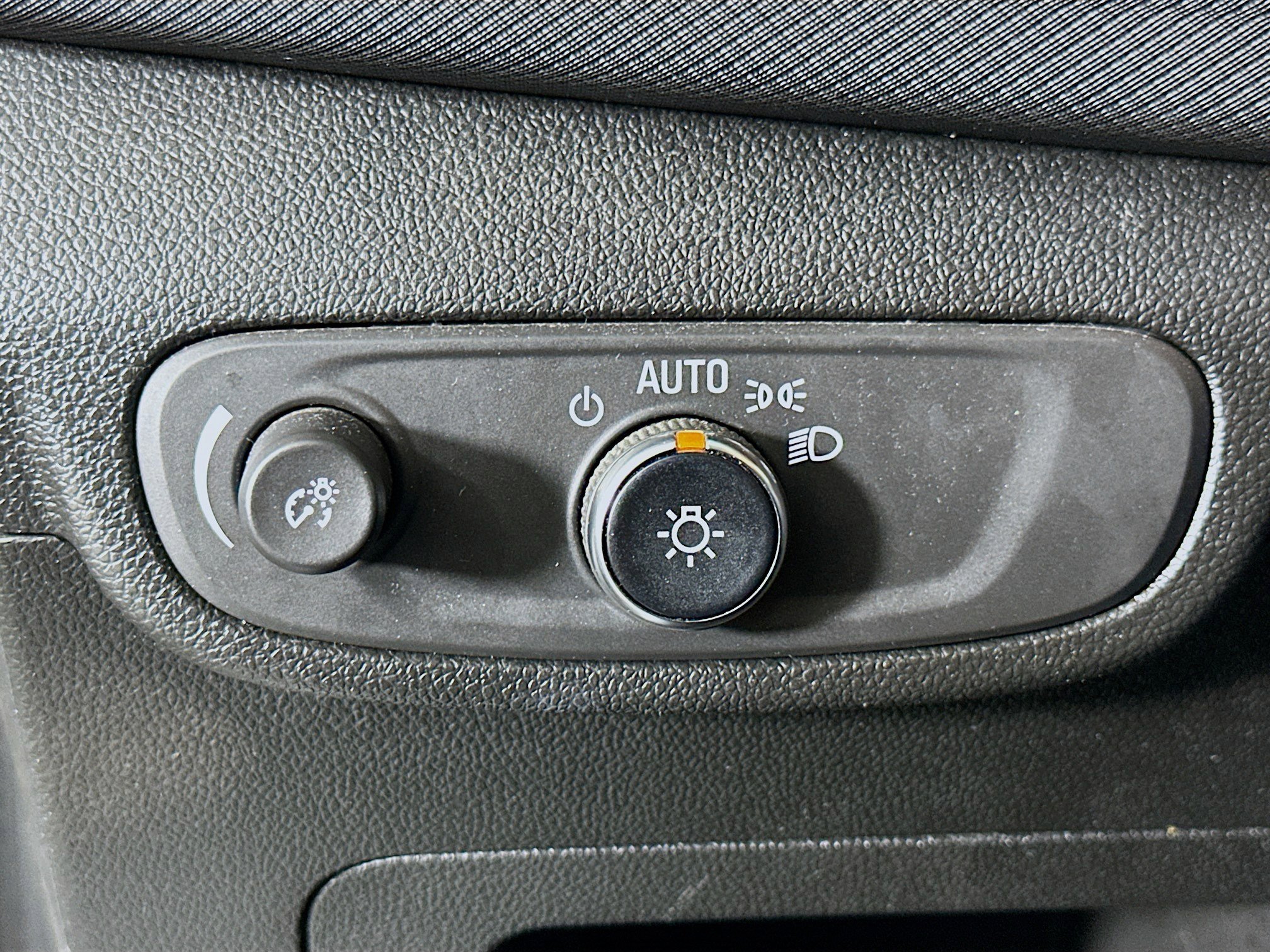 Used 2024 Chevrolet TrailBlazer LS FWD image 17