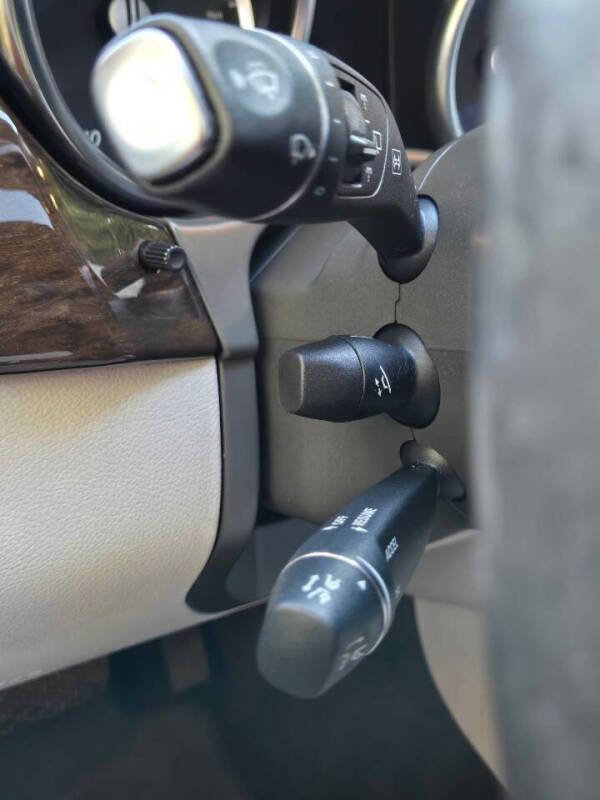 Used 2015 Mercedes-Benz ML 250 BlueTEC 4MATIC image 18