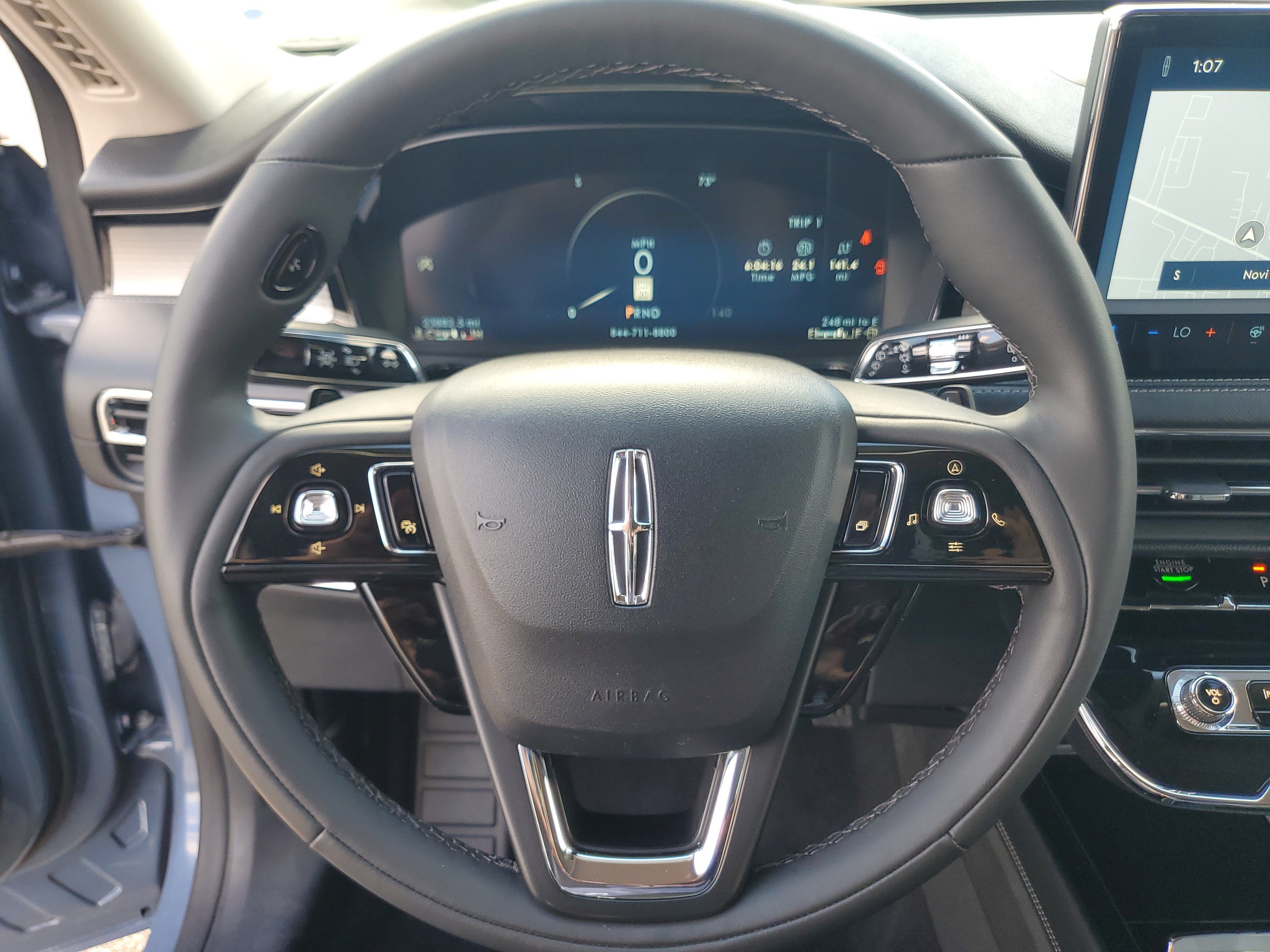 Certified 2024 Lincoln Corsair AWD w/ Equipment Group 101A image 14
