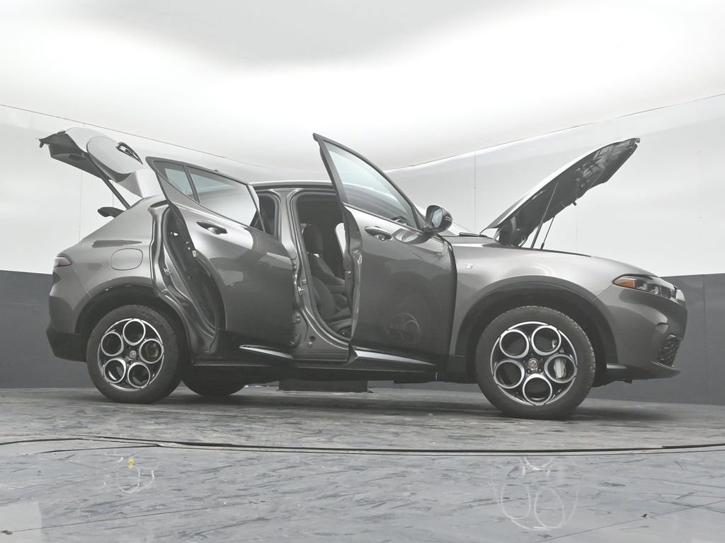 Used 2024 Alfa Romeo Tonale Ti image 54