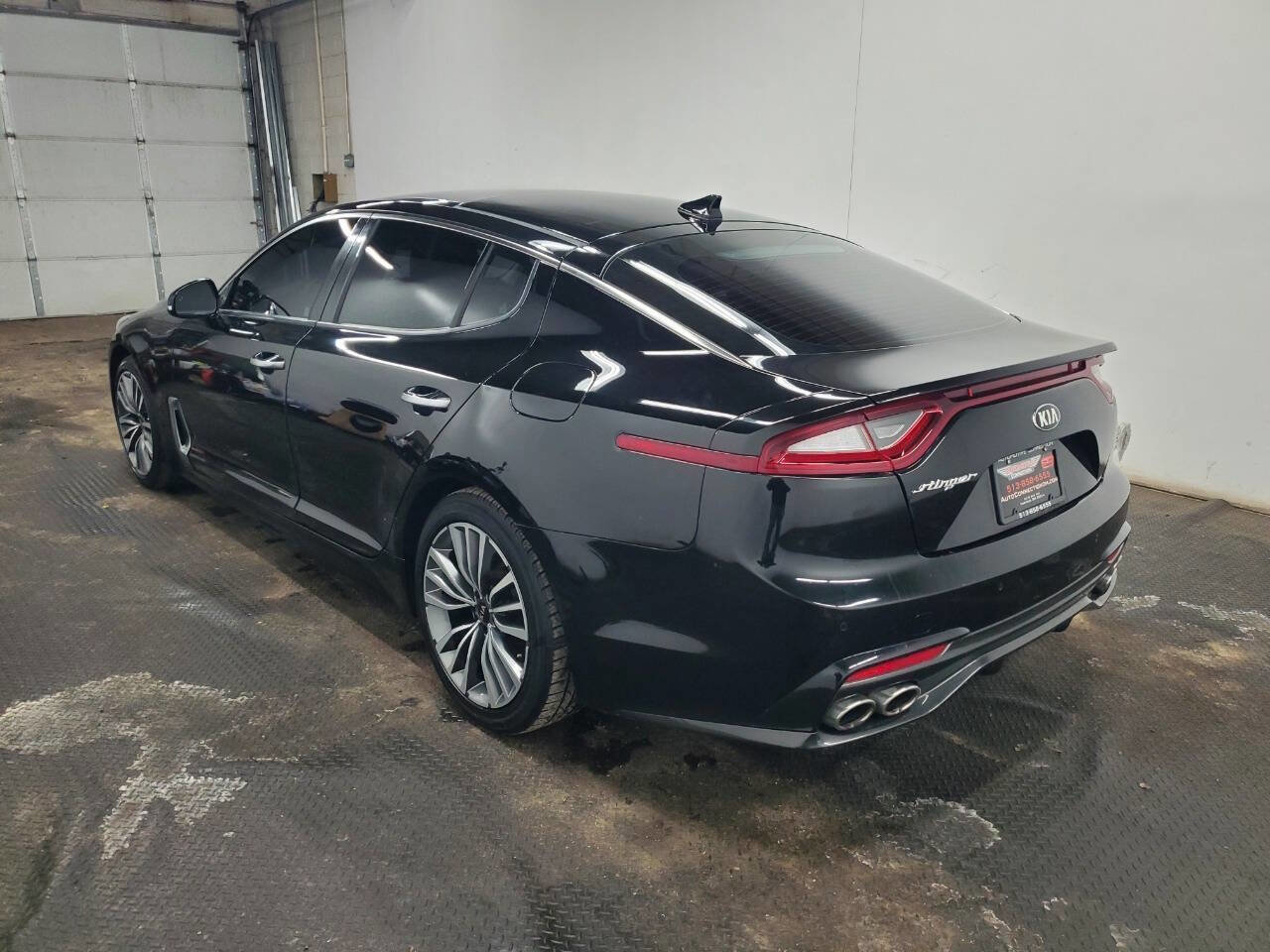 Used 2018 Kia Stinger Premium RWD image 5