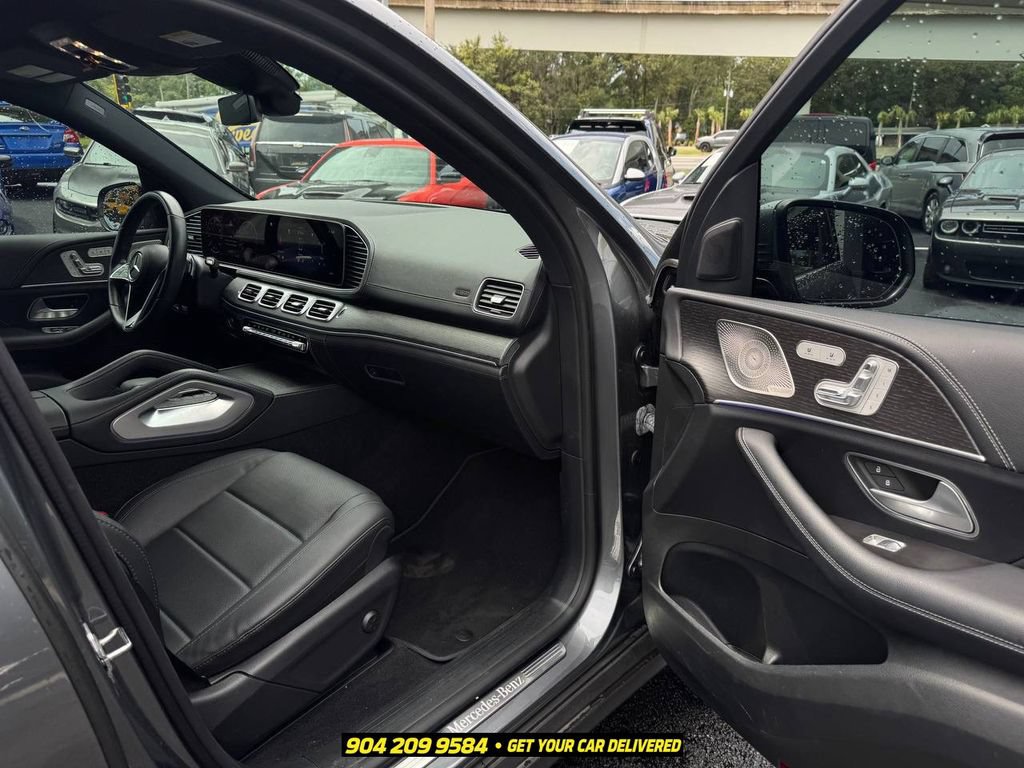 Used 2024 Mercedes-Benz GLE 350 4MATIC image 32
