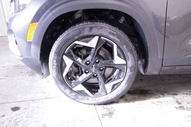 Used 2024 Kia Seltos EX image 12