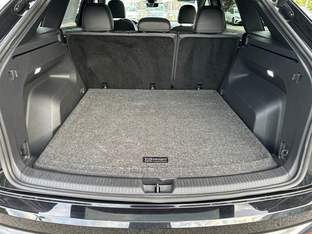 Used 2024 Volkswagen Atlas Cross Sport SE w/ Panoramic Sunroof Package AWD/4WD image 35