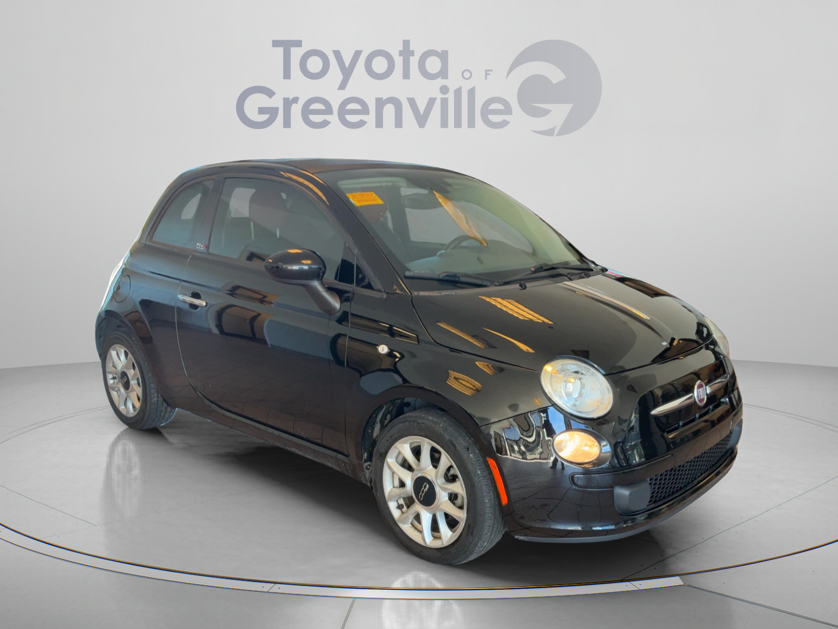 Used 2017 FIAT 500 Pop FWD image 8
