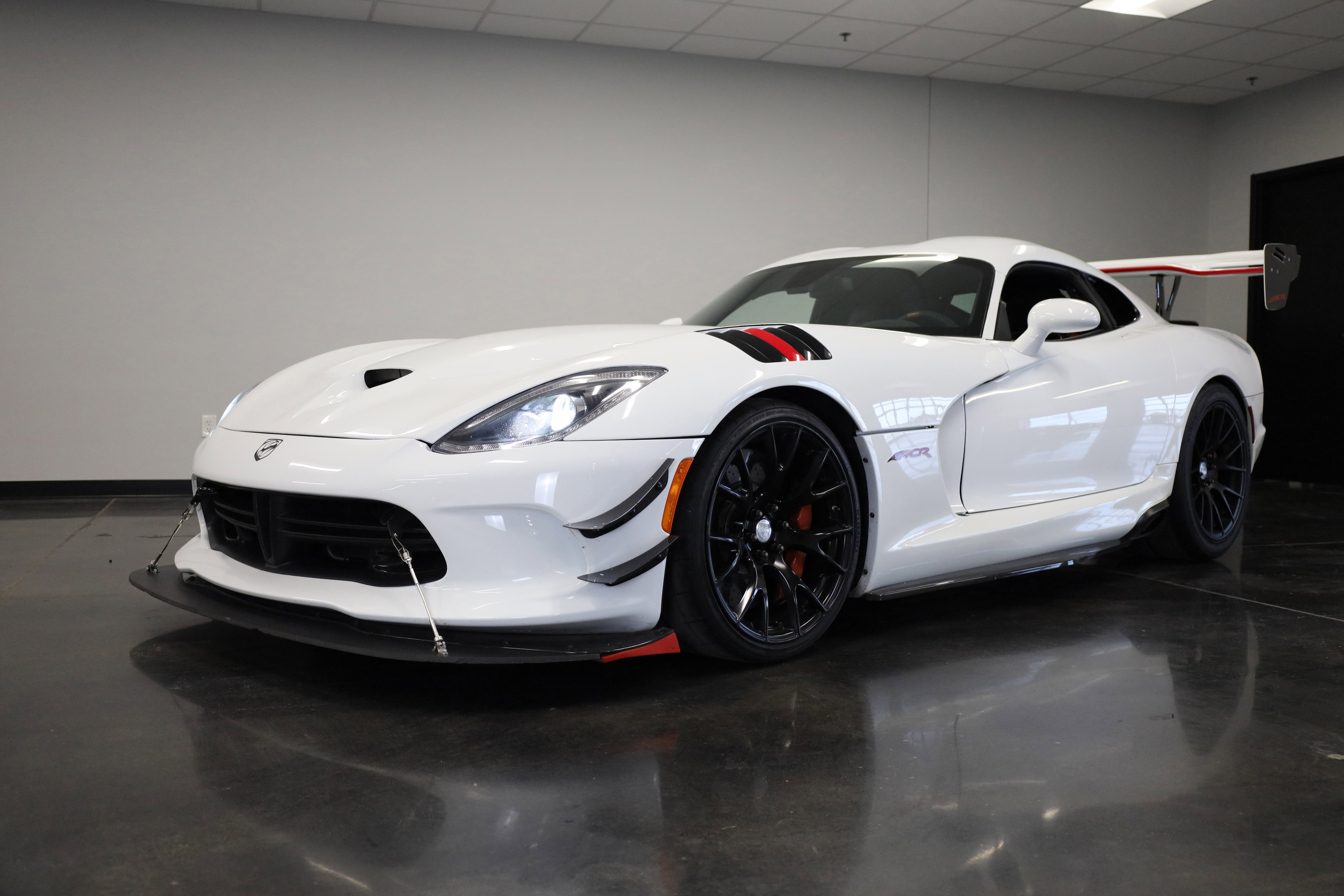 Used 2017 Dodge Viper ACR w/ Extreme Aero Package image 3