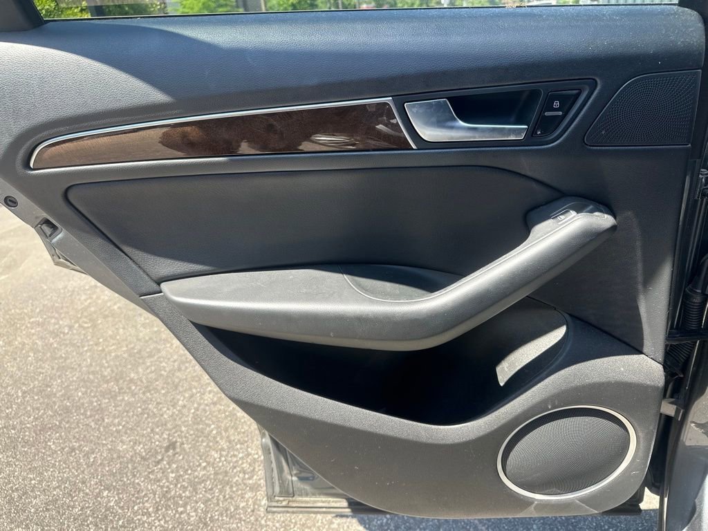 Used 2016 Audi Q5 2.0T Premium Plus w/ Technology Package image 17