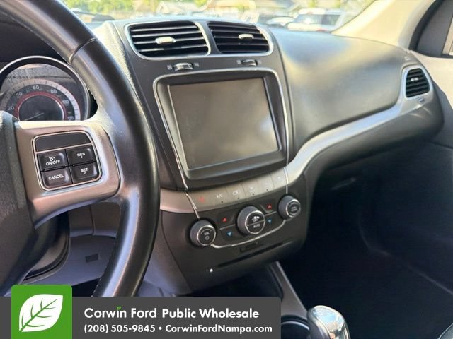 Used 2020 Dodge Journey Crossroad FWD image 21