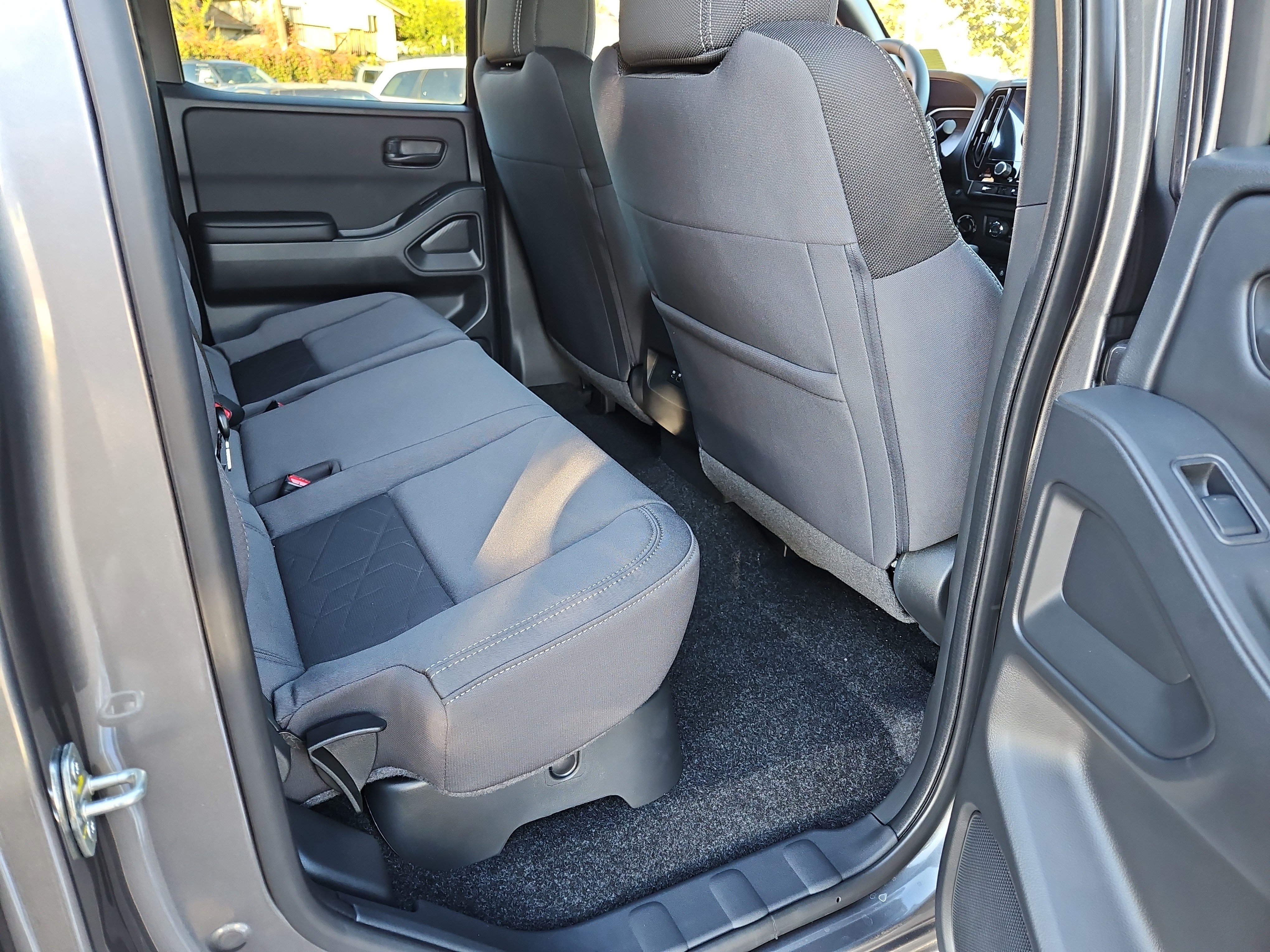 New 2026 Nissan Frontier SV image 9