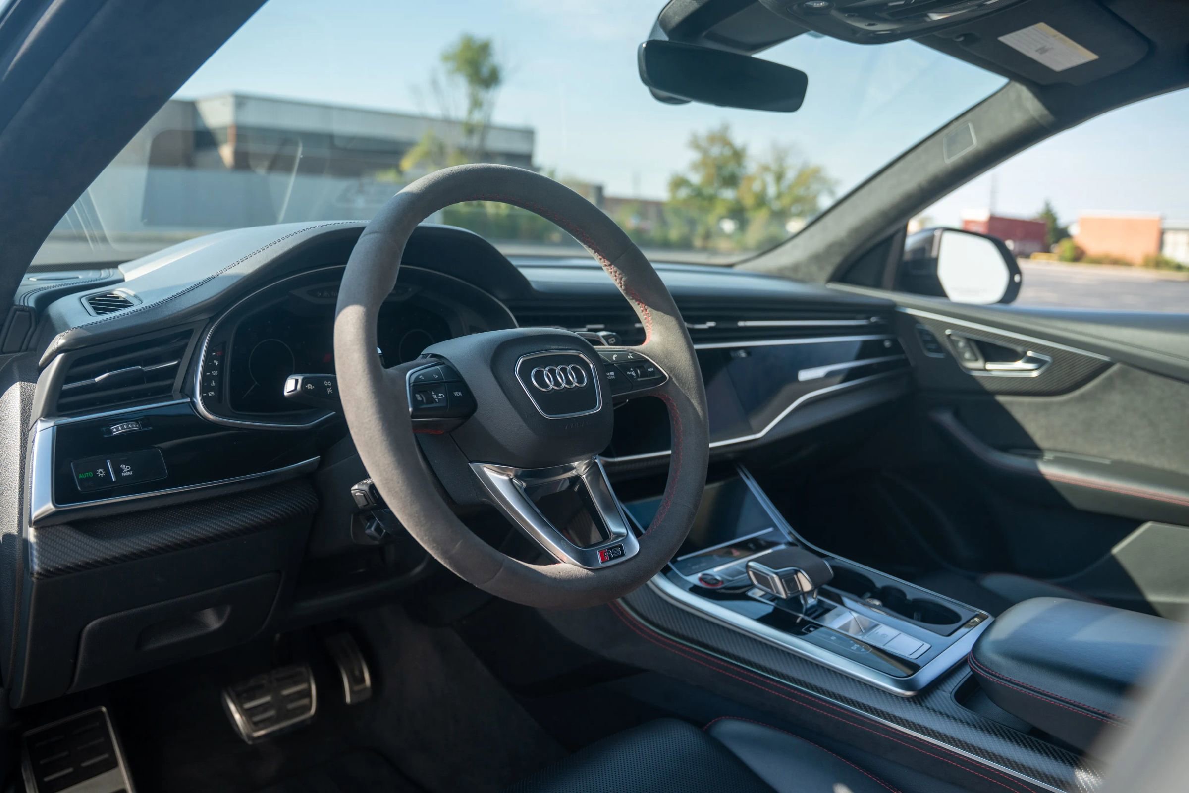 Used 2021 Audi RS Q8 image 2