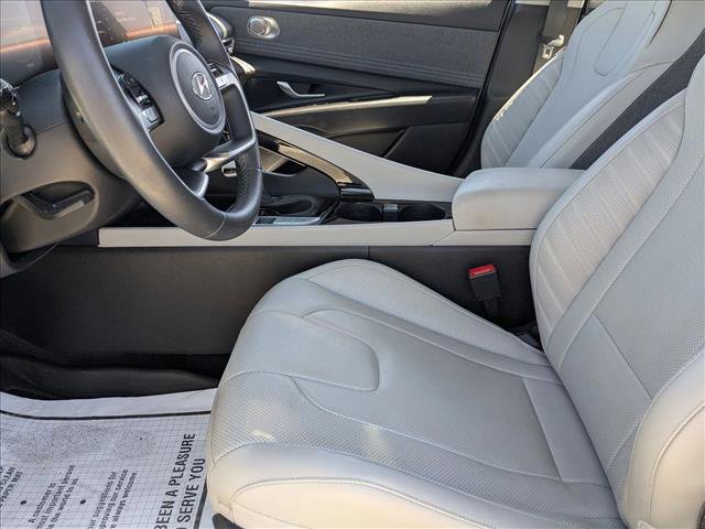 Used 2023 Hyundai Elantra Limited FWD image 15