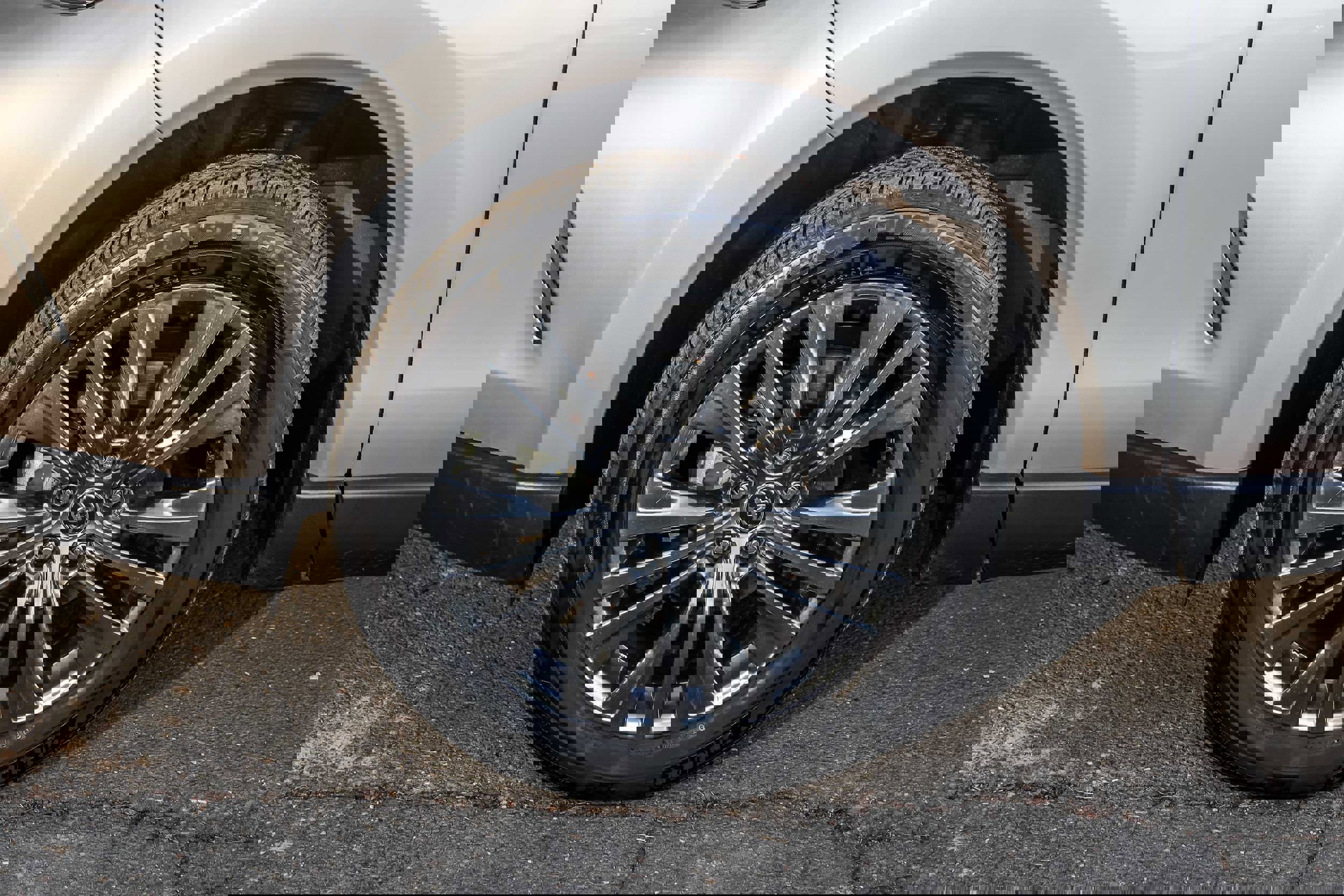 Certified 2024 Toyota Venza Limited image 12