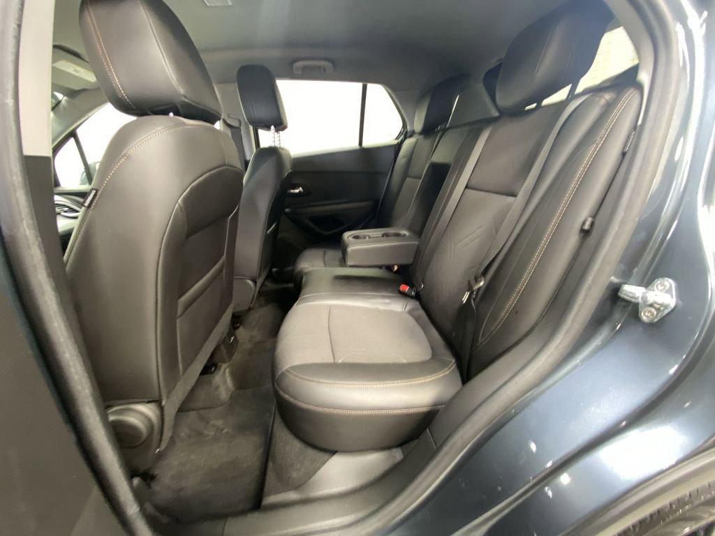 Certified 2022 Chevrolet Trax LT w/ Driver Confidence Package image 34
