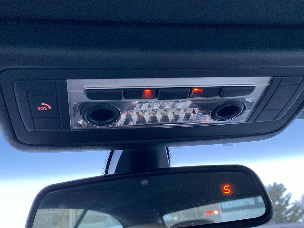 Used 2010 BMW 335i Convertible image 27