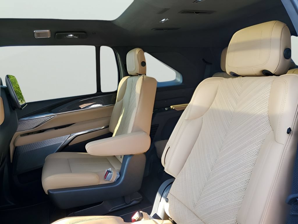 New 2026 Cadillac Escalade IQ Sport 2 w/ LPO, ONYX Package AWD/4WD image 28