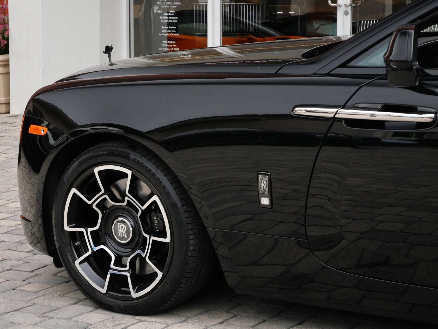 Used 2020 Rolls-Royce Dawn image 13