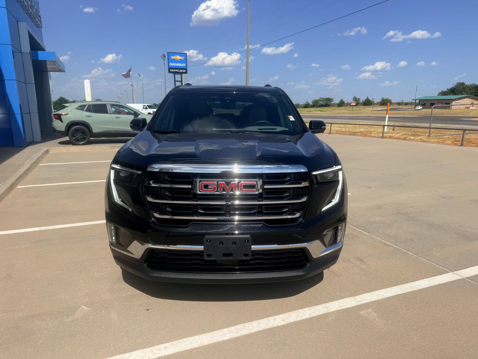 Used 2026 GMC Acadia Elevation w/ Elevation Premium Package AWD/4WD image 3