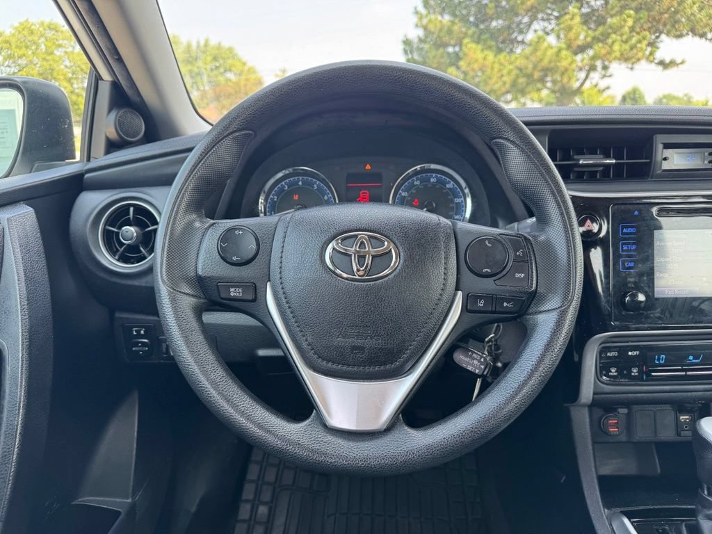 Used 2017 Toyota Corolla LE FWD image 20
