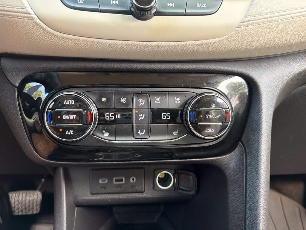 Used 2023 Buick Encore GX Select FWD image 12