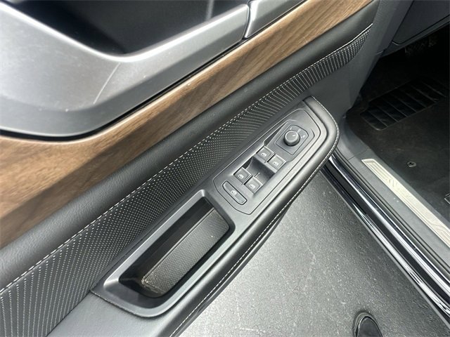 Used 2024 Volkswagen Atlas SE image 15