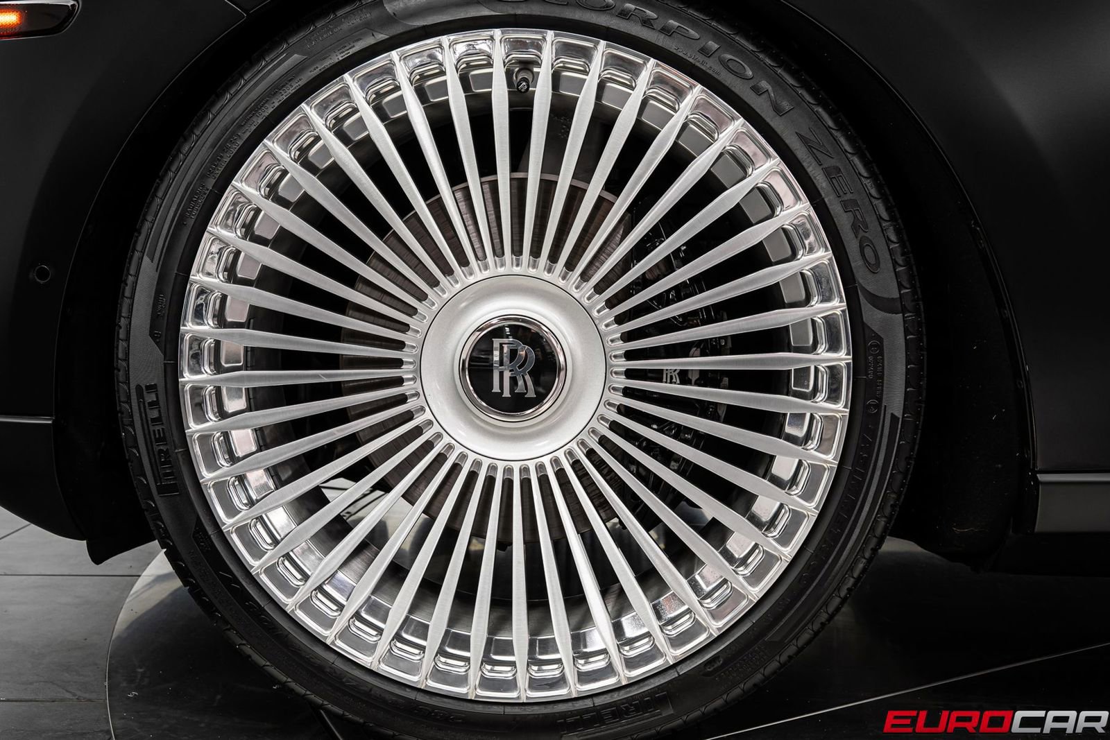 Used 2023 Rolls-Royce Cullinan AWD/4WD image 22