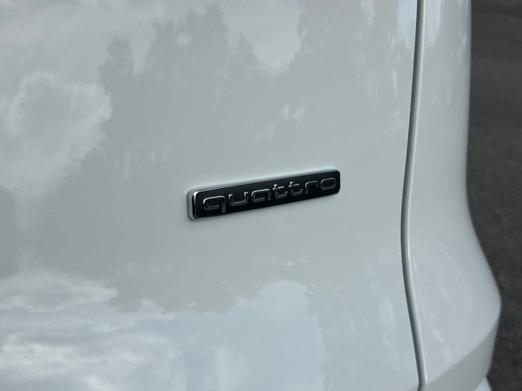 Used 2025 Audi Q5 Premium w/ Convenience Package image 50