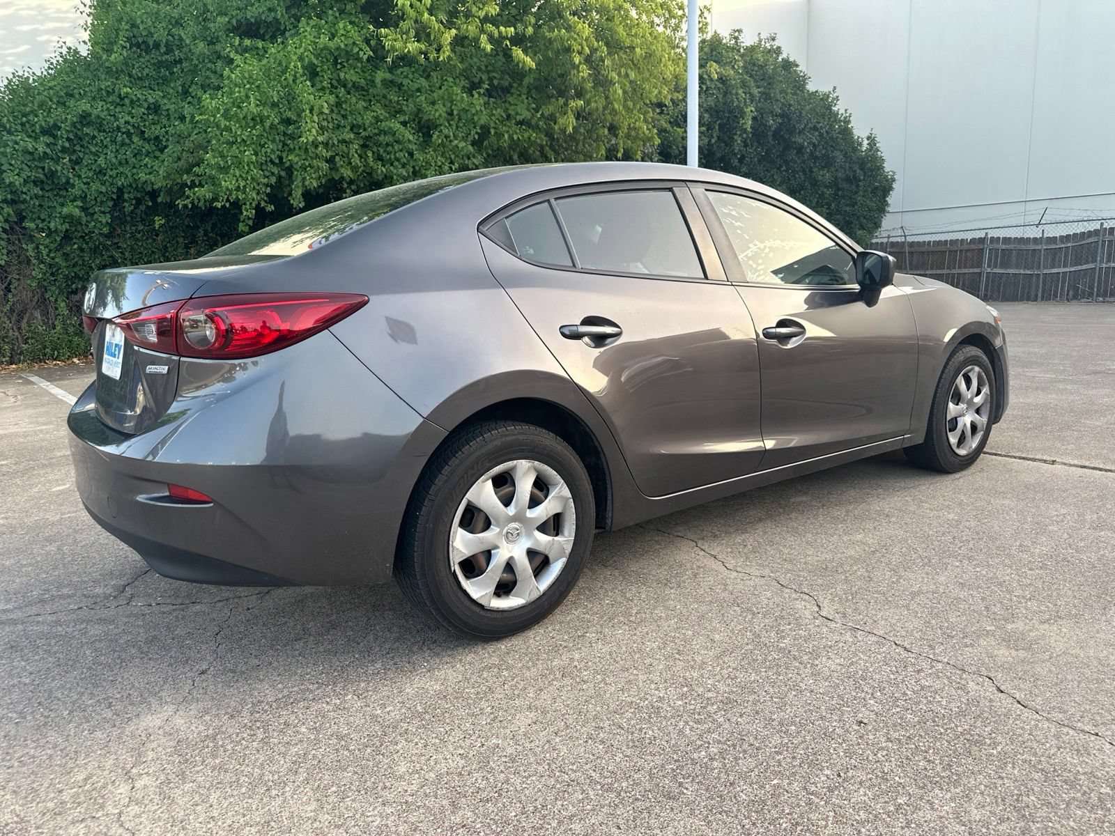 Used 2018 MAZDA MAZDA3 Sport FWD image 6