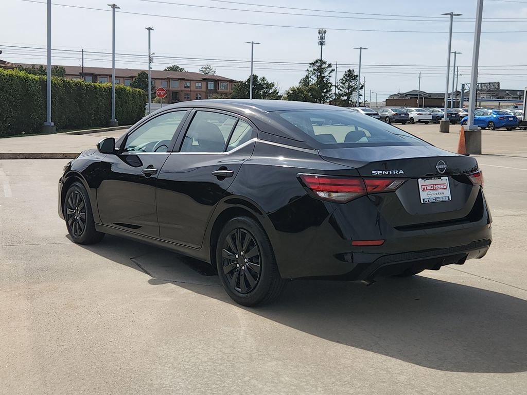 Used 2025 Nissan Sentra S image 7
