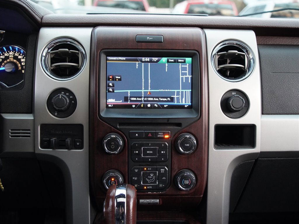 Used 2013 Ford F150 King Ranch w/ King Ranch Luxury Pkg image 29